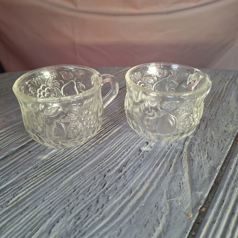 Vintage Jeannette Glass Clear Glass "Fruit" Pattern 2 Embossed/ Raised Fruit - Picture 4 of 9